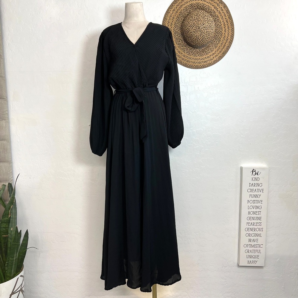 S DEER Concept Black Pleated Surplice V-Neck Long Sleeve Maxi Wrap Dress Small